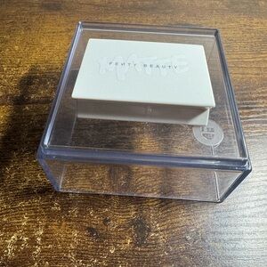 FENTY BEAUTY Invisimatte Instant Setting + Blotting Powder 01 universal 0.12oz